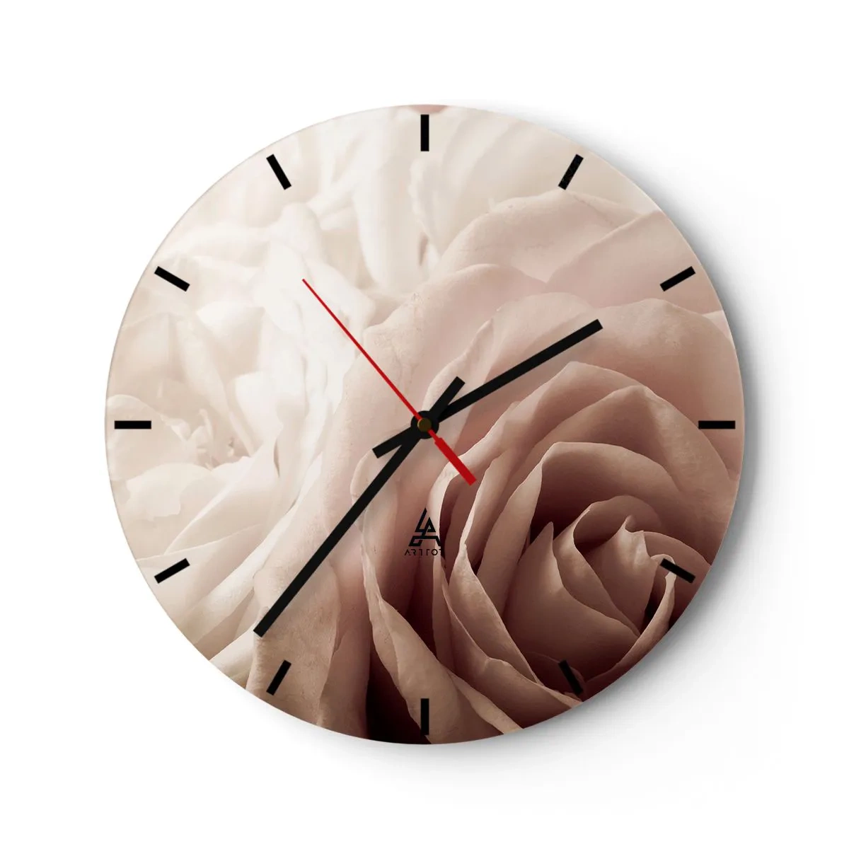 Orologio da parete - Orologio in Vetro - Un primo piano di delicati petali di rosa nelle tonalità del beige e del rosa. - 30x30cm - Nel cuore della rosa - Decorazione murale moderna per soggiorno, cucina e camera da letto ARTTOR