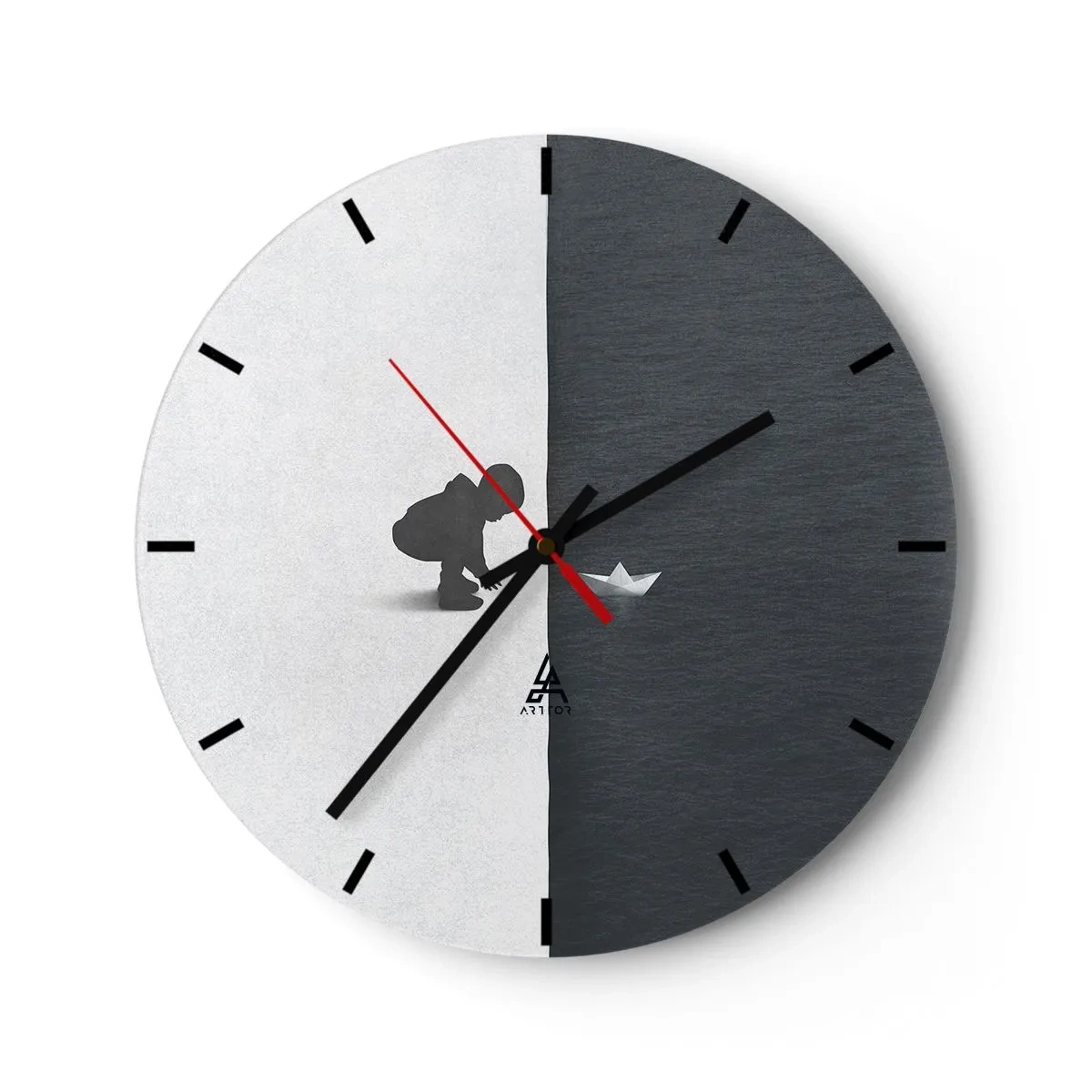 Orologio da parete - Orologio in Vetro - Silhouette di un bambino con una barchetta di carta su uno sfondo contrastante - 30x30cm - La grande spedizione - Decorazione murale moderna per soggiorno, cucina e camera da letto ARTTOR
