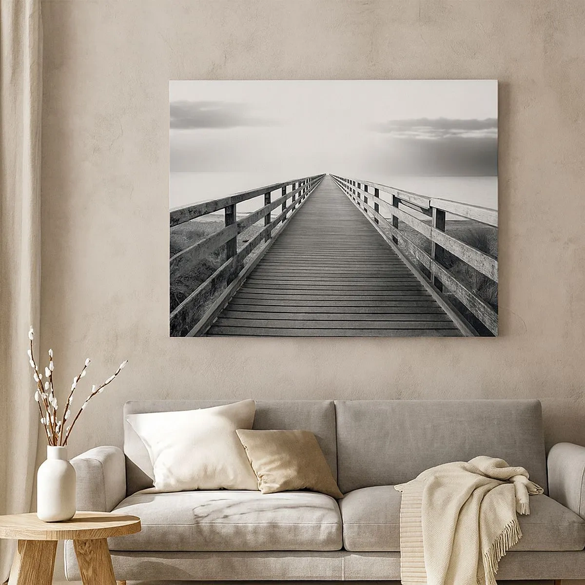 Quadro su tela - Stampe su Tela - Un'immagine in bianco e nero di un molo di legno che conduce verso l'orizzonte. - 70x50cm - Sempre più lontano - Decorazione murale moderna per soggiorno e camera da letto ARTTOR