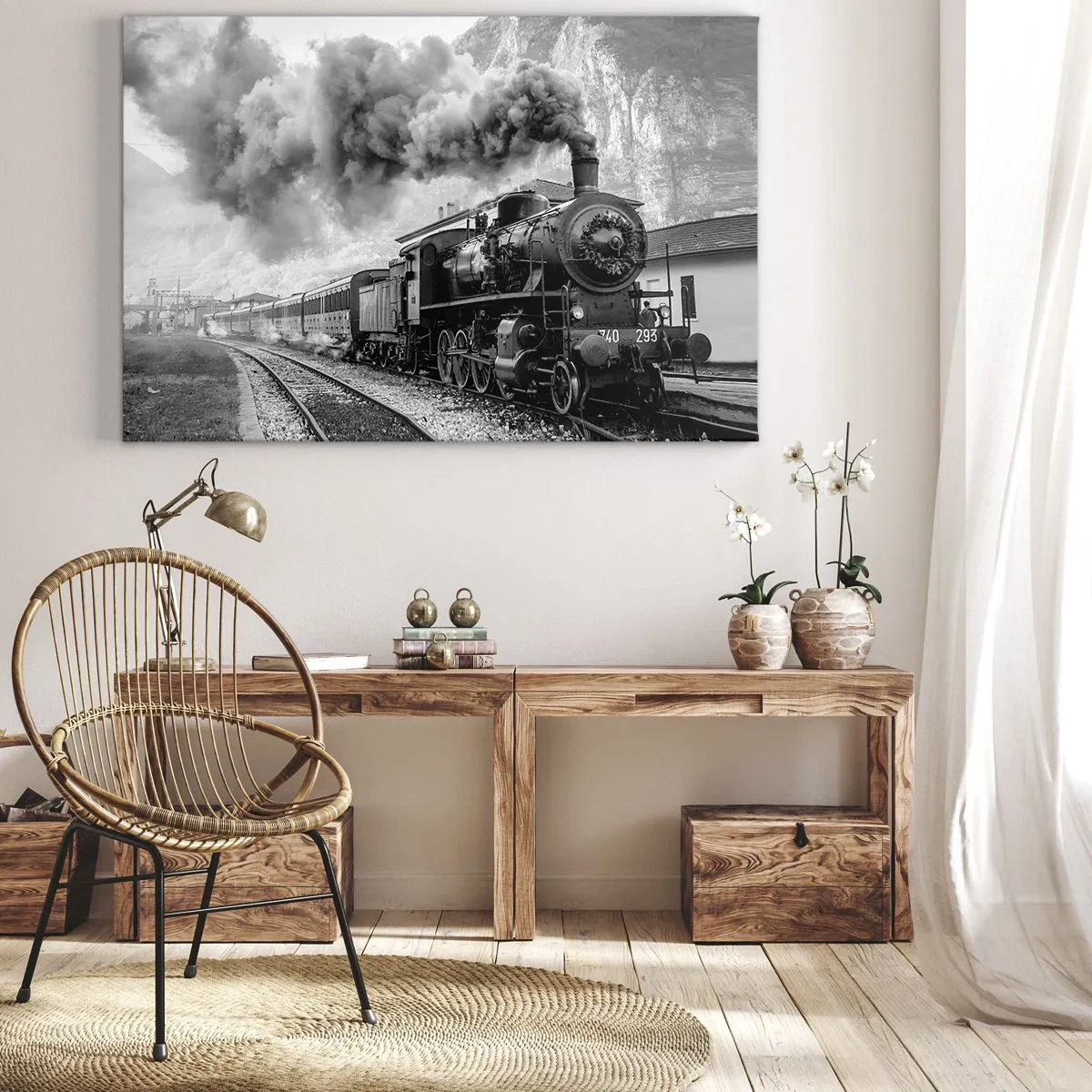Quadro su tela - Stampe su Tela - Una locomotiva a vapore bianca e nera sullo sfondo di un paesaggio montano - 70x50cm - Ferma alla stazione... - Decorazione murale moderna per soggiorno e camera da letto ARTTOR