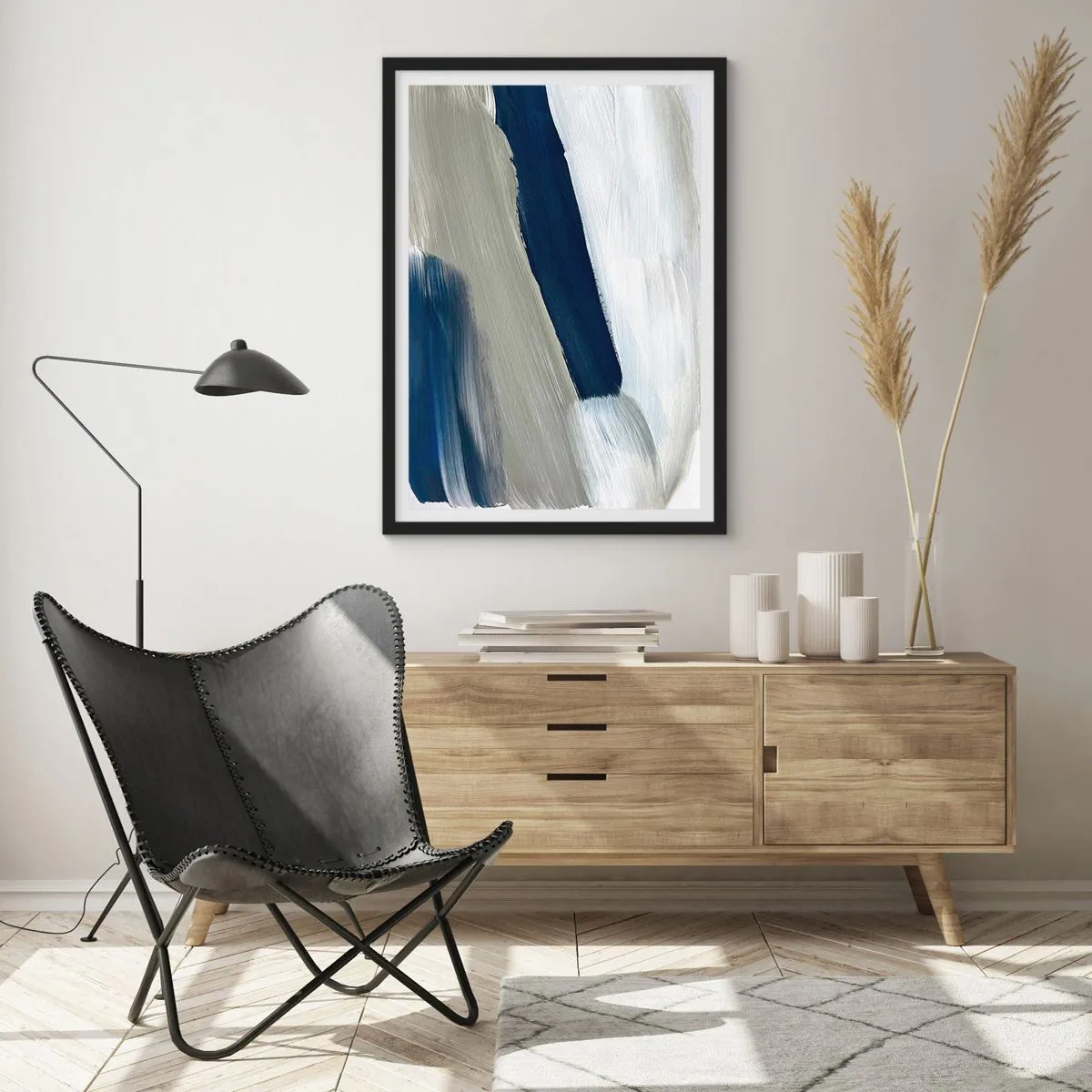 Poster in cornice nera - Pennellate astratte nei toni del blu navy - 50x70cm - Incontro con il bianco - Decorazione murale moderna per soggiorno e camera da letto ARTTOR