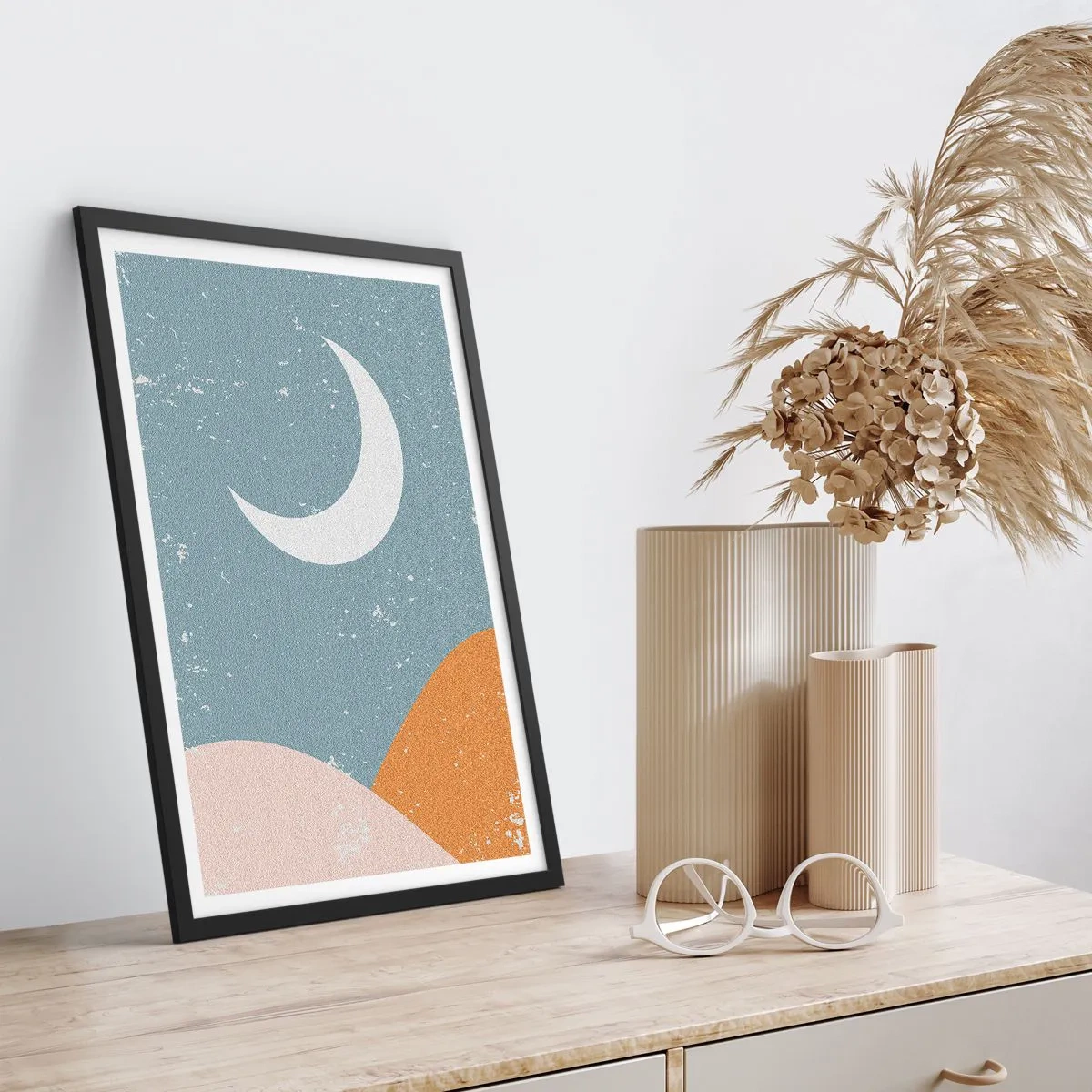 Poster in cornice nera - Una luna minimalista su un paesaggio astratto. - 50x70cm - Il miracolo di molte notti - Decorazione murale moderna per soggiorno e camera da letto ARTTOR