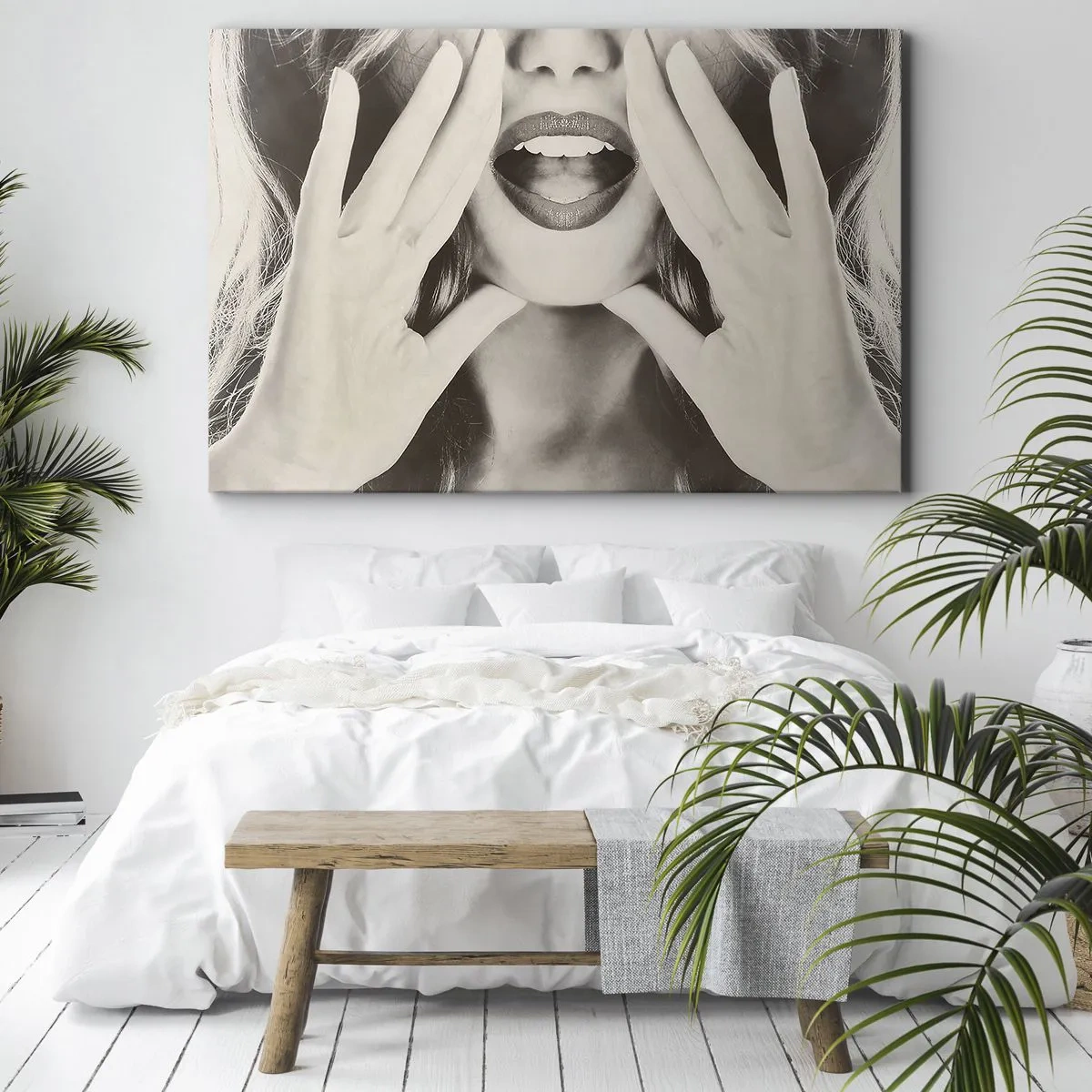 Quadro su tela - Stampe su Tela - Ritratto in bianco e nero di una donna con labbra e mani espressive - 70x50cm - Arrivo! - Decorazione murale moderna per soggiorno e camera da letto ARTTOR