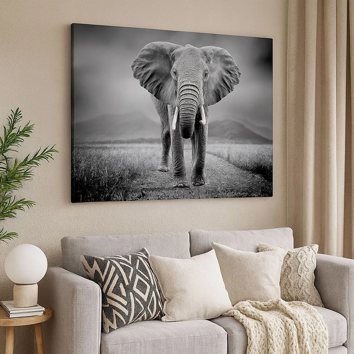 Quadro su tela - Stampe su Tela - Un possente elefante nella savana in toni monocromatici - 70x50cm - Il padrone di casa dà il benvenuto - Decorazione murale moderna per soggiorno e camera da letto ARTTOR