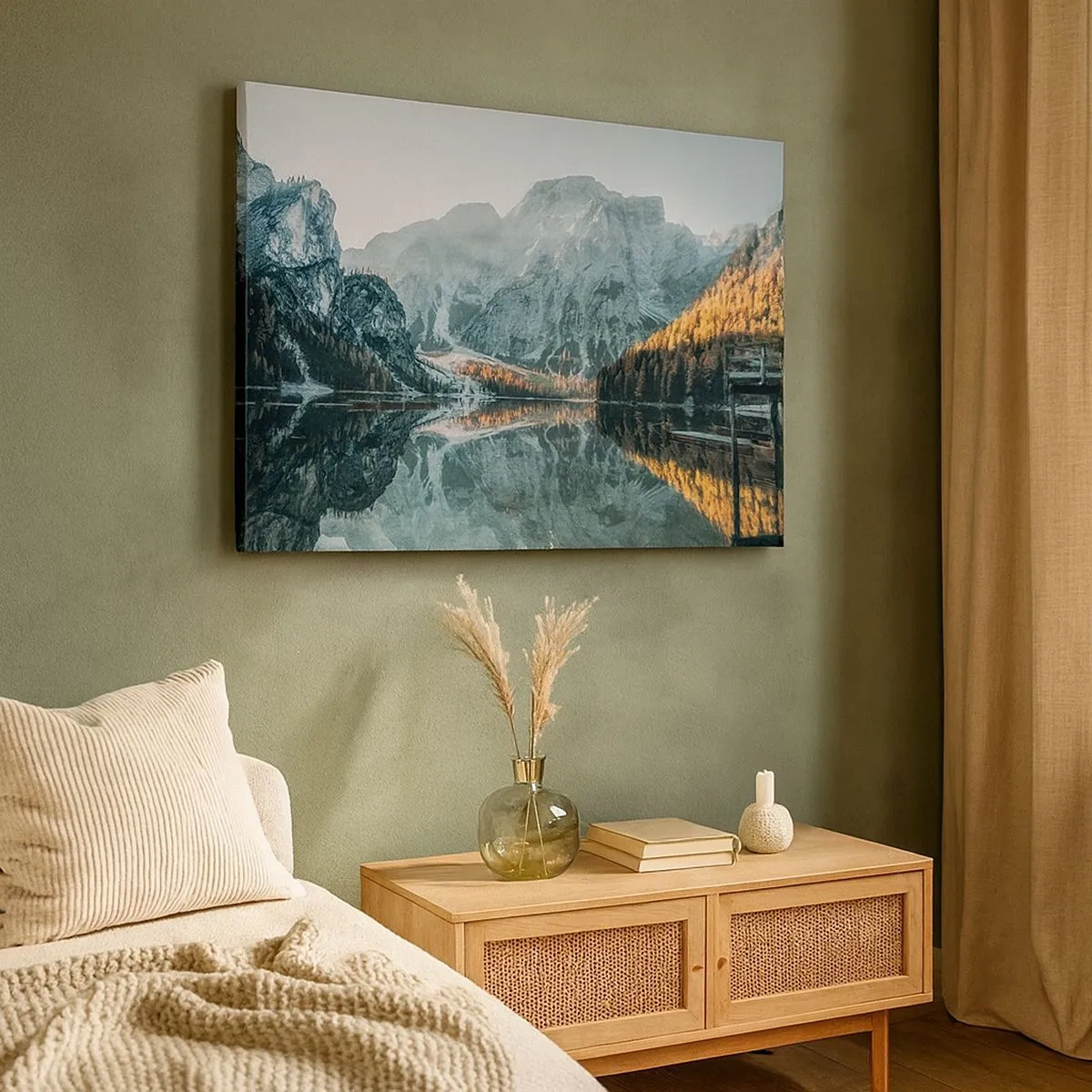 Quadro su tela - Stampe su Tela - Un paesaggio montano riflesso nella calma superficie di un lago - 70x50cm - Paesaggio allo specchio - Decorazione murale moderna per soggiorno e camera da letto ARTTOR