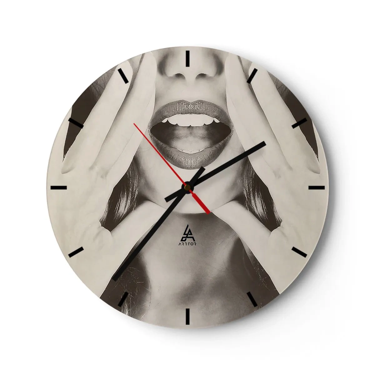 Orologio da parete - Orologio in Vetro - Ripresa artistica in seppia della bocca e delle mani di una donna - 30x30cm - Arrivo! - Decorazione murale moderna per soggiorno, cucina e camera da letto ARTTOR