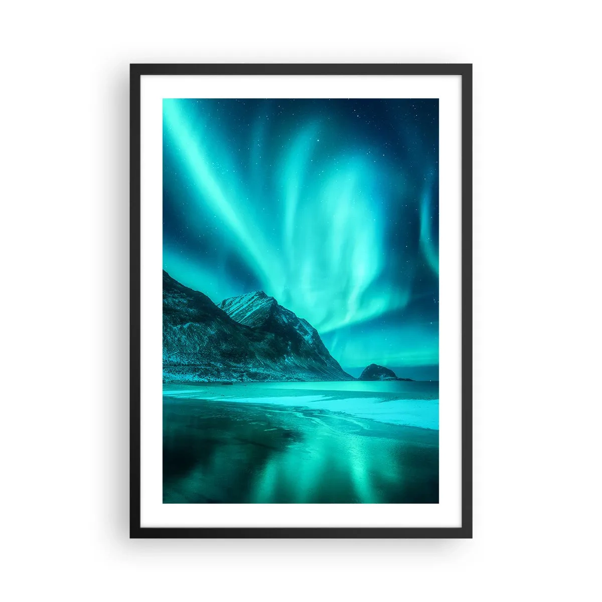 Poster in cornice nera - Uno scatto fotografico dell'aurora boreale su un paesaggio montuoso - 50x70cm - Miracolo del Nord - Decorazione murale moderna per soggiorno e camera da letto ARTTOR