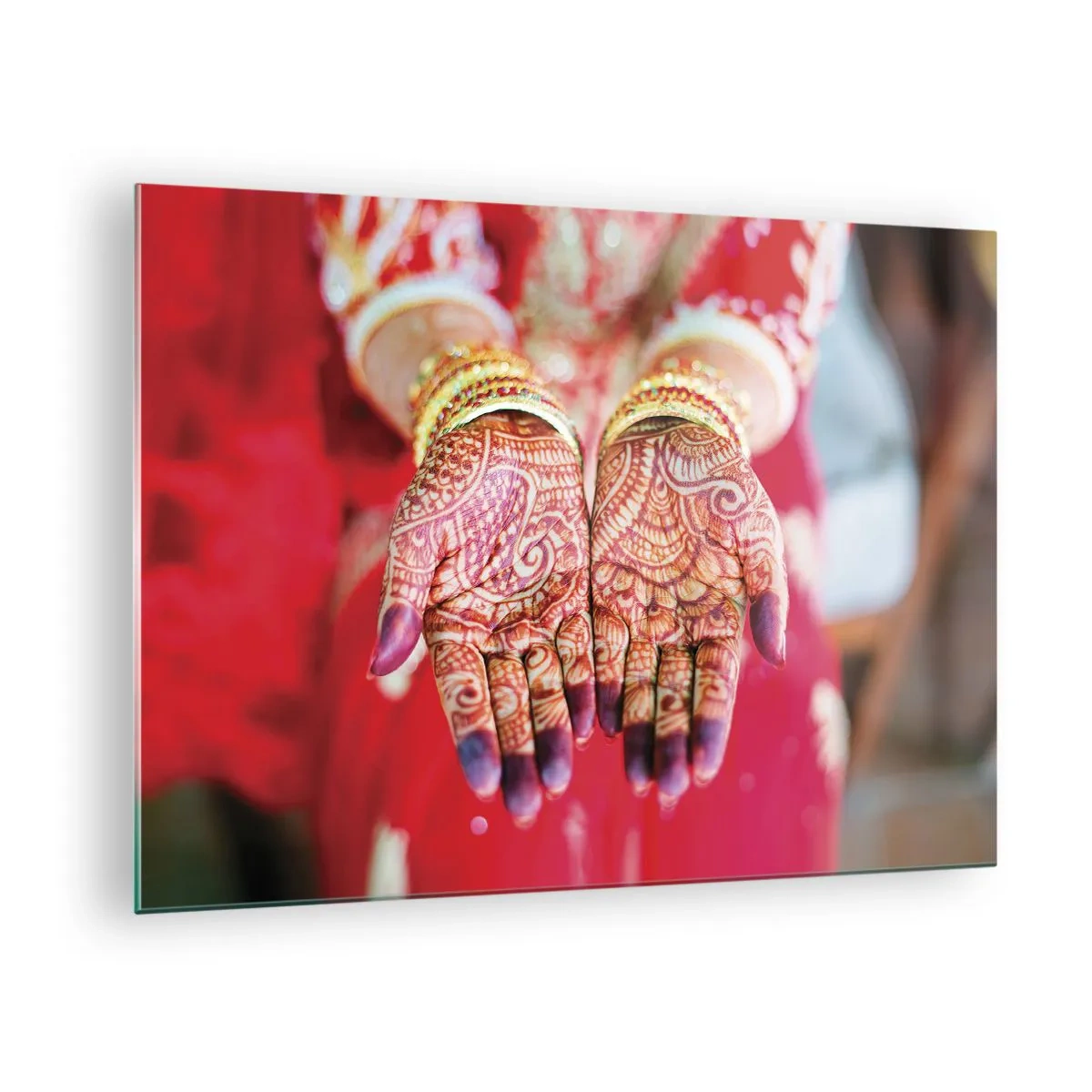 Quadro su vetro - Mani dipinte all'henné in abiti tradizionali su sfondo rosso - 70x50cm - Pronta ad afferrare la fortuna - Decorazione murale moderna per soggiorno e camera da letto ARTTOR