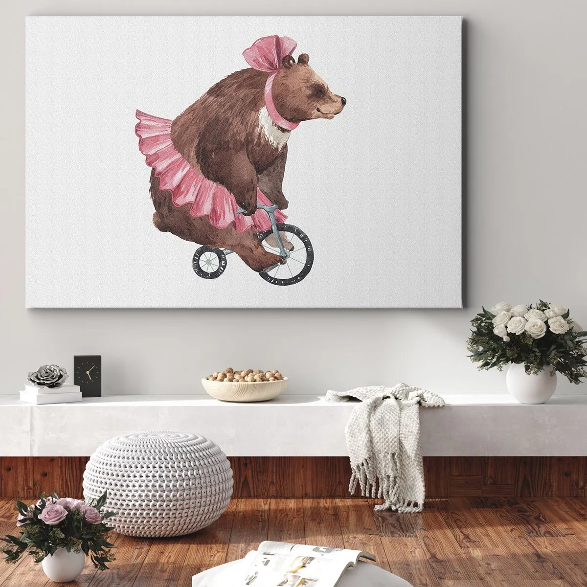 Quadro su tela - Stampe su Tela - Un orsacchiotto con una gonna rosa su una bicicletta in stile retrò - 70x50cm - Evviva il circo! - Decorazione murale moderna per soggiorno e camera da letto ARTTOR